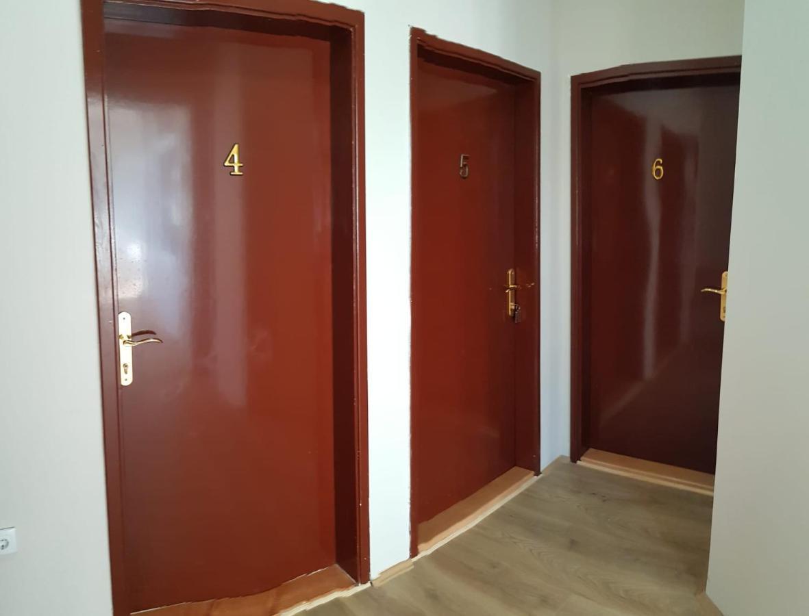 Tabacco Rooms Obrenovac  Exteriör bild
