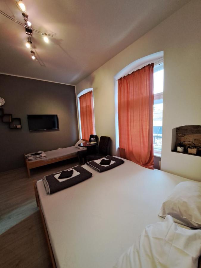 Tabacco Rooms Obrenovac  Exteriör bild