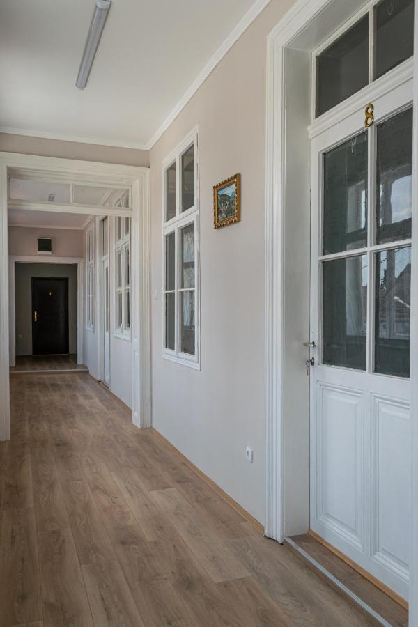 Tabacco Rooms Obrenovac  Exteriör bild