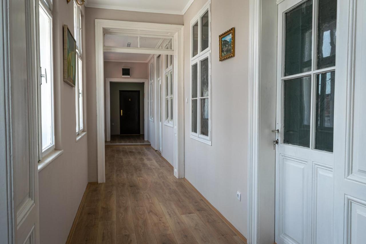 Tabacco Rooms Obrenovac  Exteriör bild