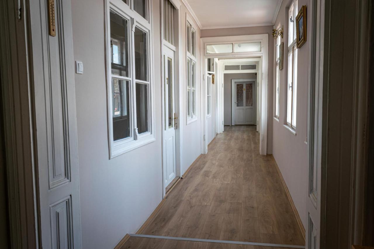 Tabacco Rooms Obrenovac  Exteriör bild