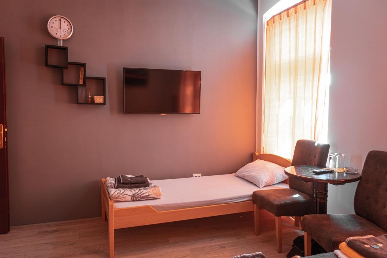 Tabacco Rooms Obrenovac  Exteriör bild